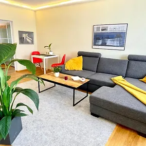 Deine Zentrumsnahen, Komfortabel Ausgestatteten Inkl Fahrrad Apartment