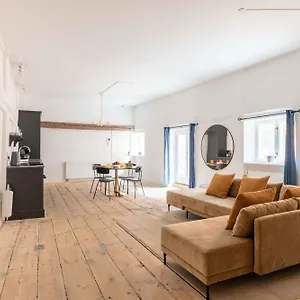 https://central-charismatic-apt-heart-of-copenhagen.copenhagenhotelselect.com